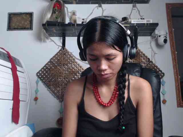 Junglewoman webcam