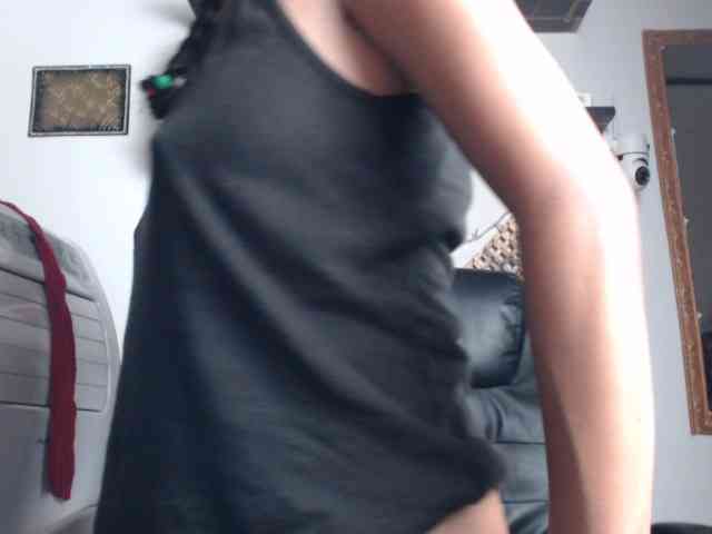 Junglewoman webcam