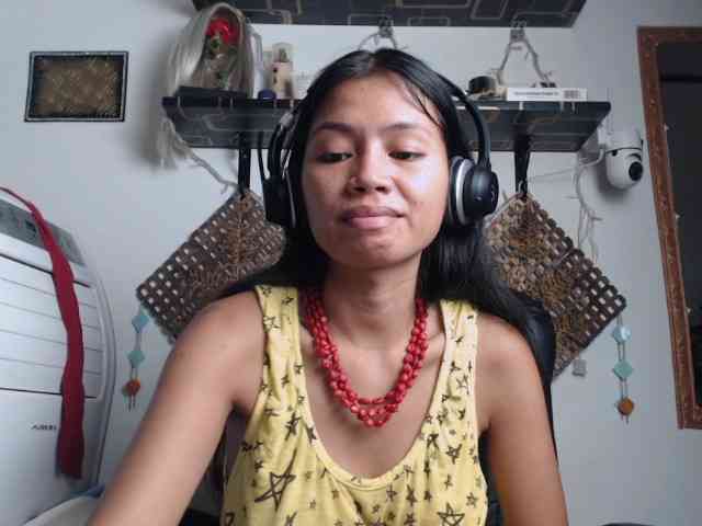 Junglewoman webcam