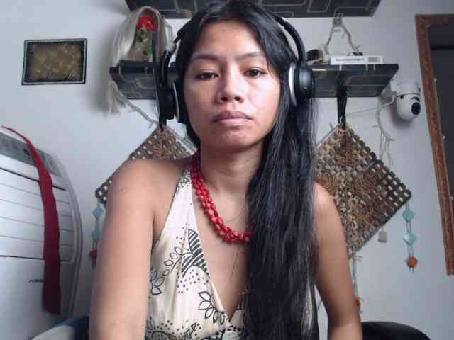 Junglewoman webcam