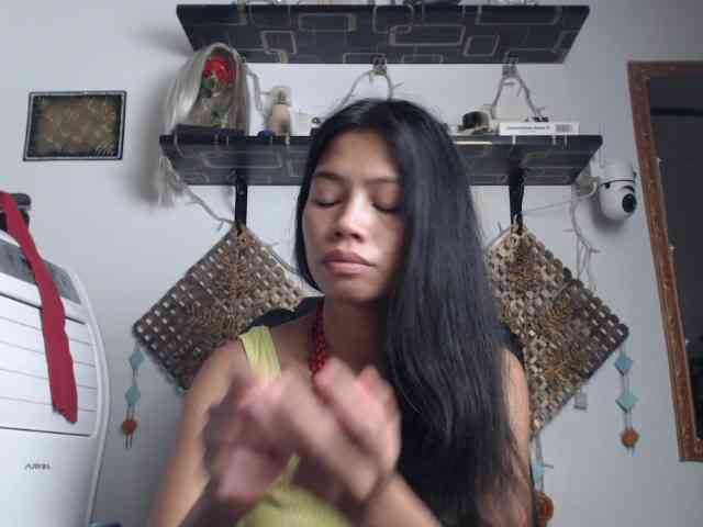 Junglewoman webcam