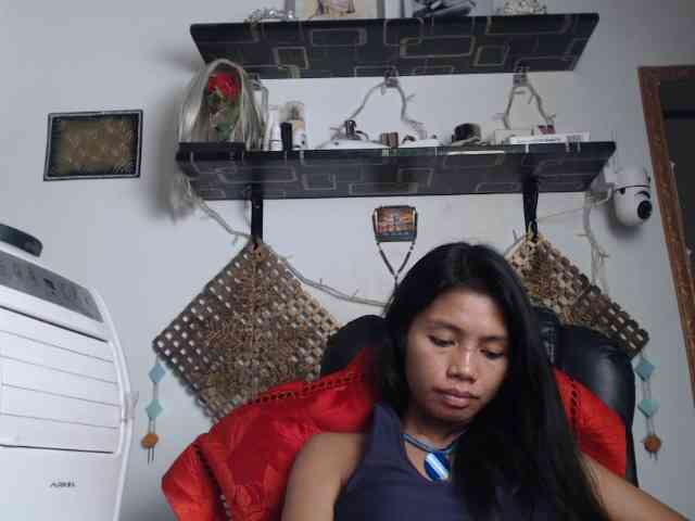 Junglewoman webcam