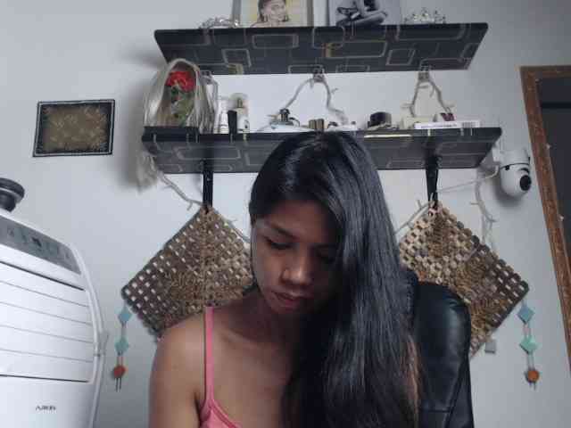 Junglewoman webcam