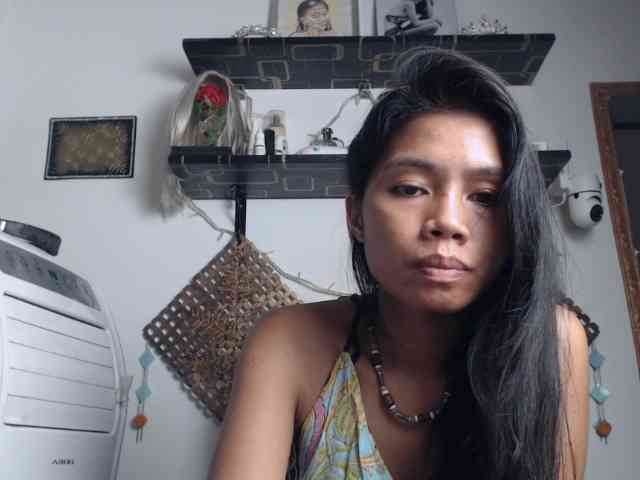 Junglewoman webcam