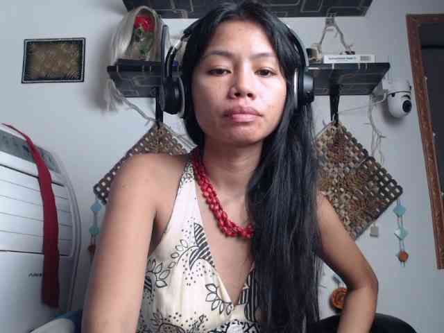Junglewoman webcam