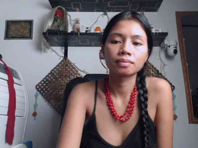 Junglewoman webcam