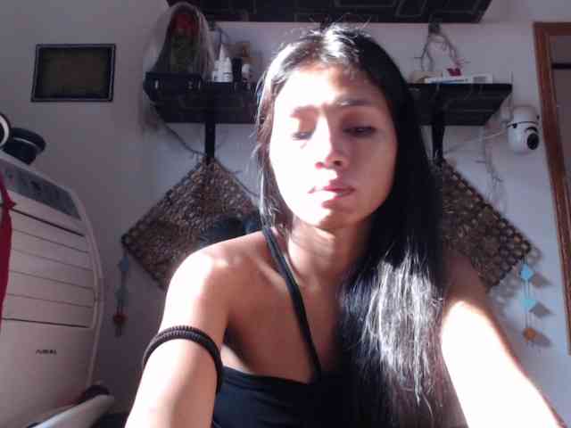 Junglewoman webcam