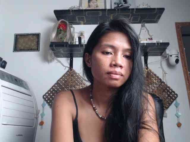Junglewoman webcam