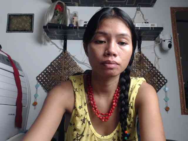 Junglewoman webcam
