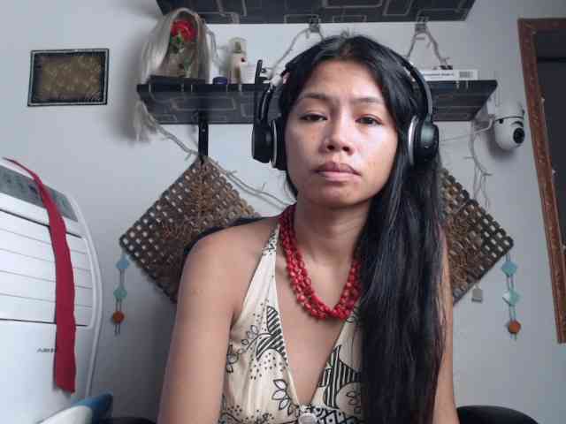 Junglewoman webcam