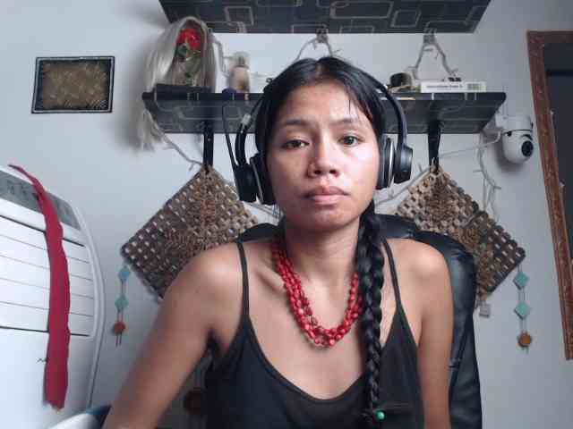 Junglewoman webcam