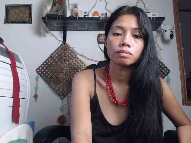 Junglewoman webcam