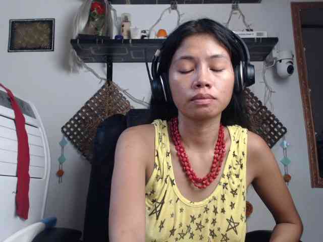 Junglewoman webcam