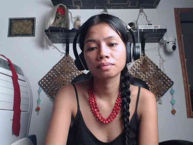 Junglewoman webcam