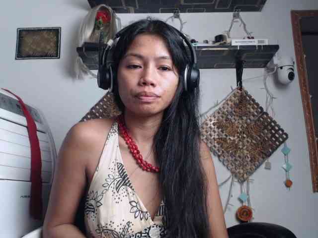 Junglewoman webcam