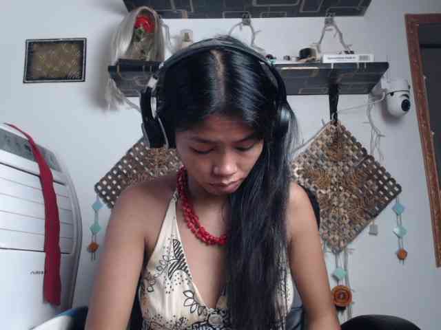 Junglewoman webcam