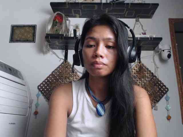 Junglewoman Live Webcam on BongaCams