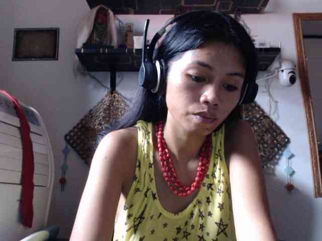 Junglewoman webcam