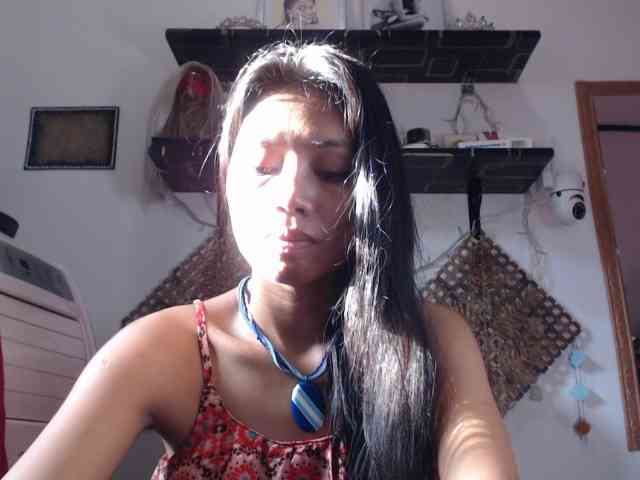 Junglewoman webcam