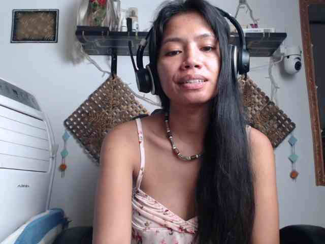 Junglewoman webcam
