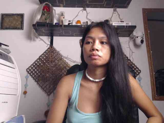 Junglewoman webcam