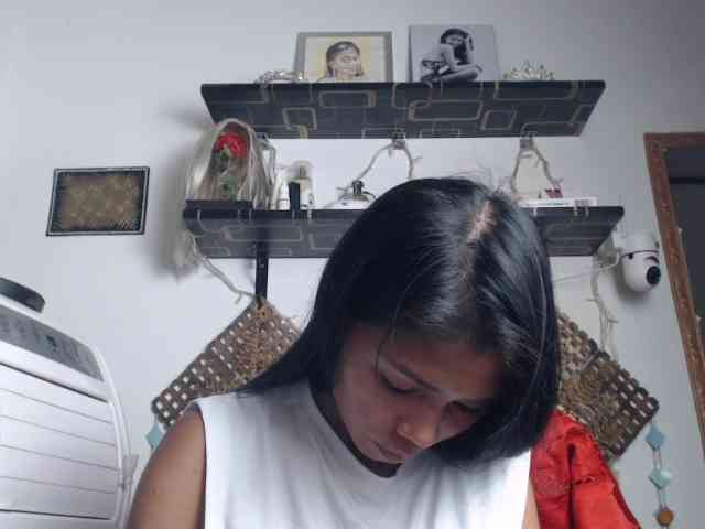 Junglewoman webcam