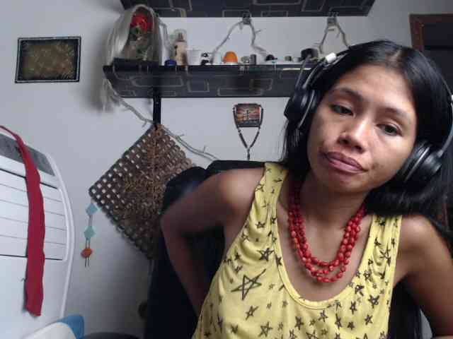 Junglewoman webcam
