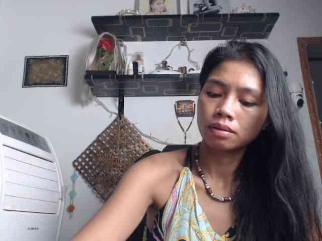 Junglewoman webcam