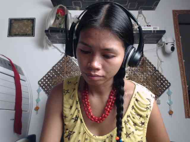 Junglewoman webcam