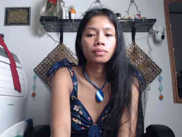 Junglewoman webcam