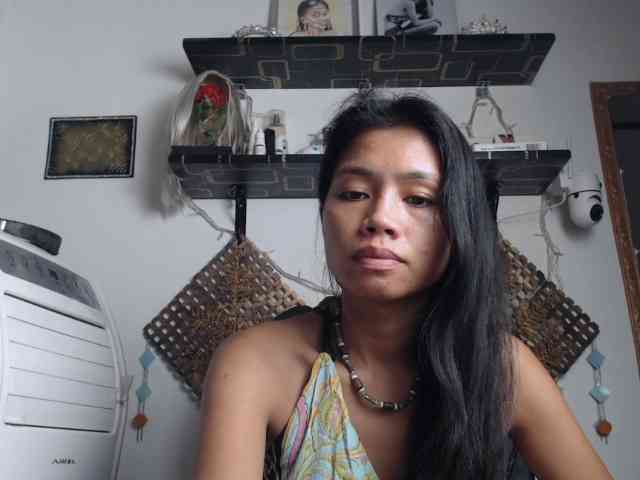Junglewoman webcam