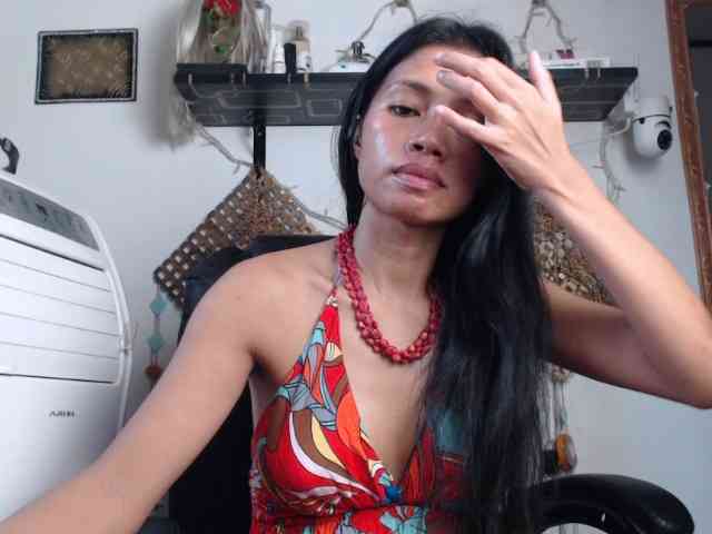 Junglewoman webcam