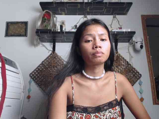 Junglewoman webcam