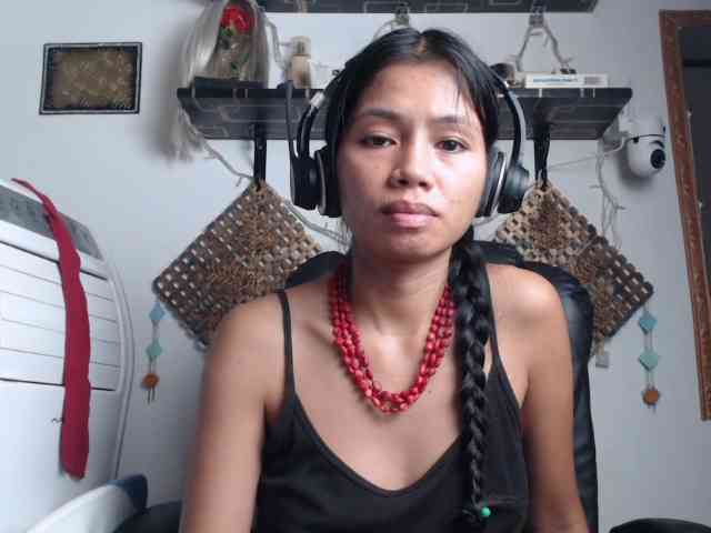 Junglewoman webcam