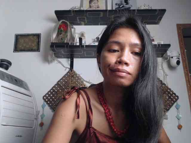 Junglewoman webcam