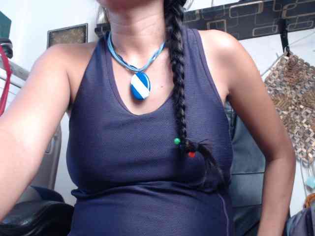 Junglewoman webcam