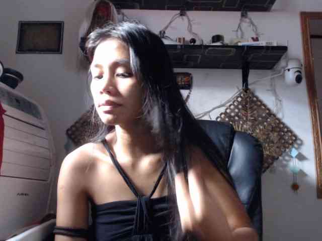 Junglewoman webcam