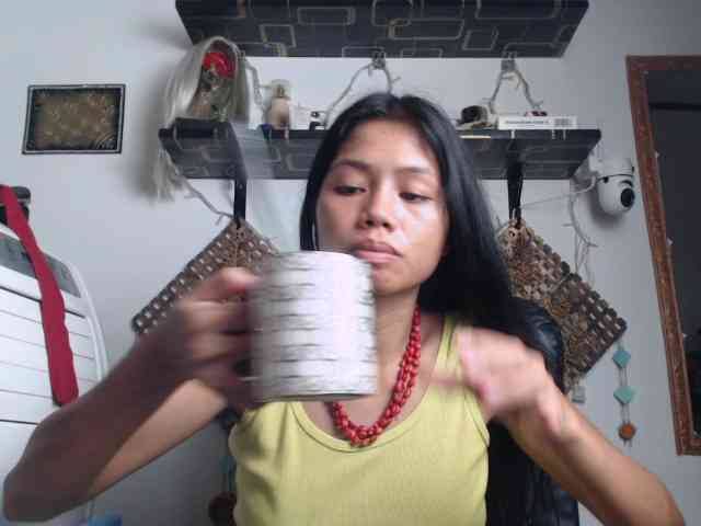 Junglewoman webcam