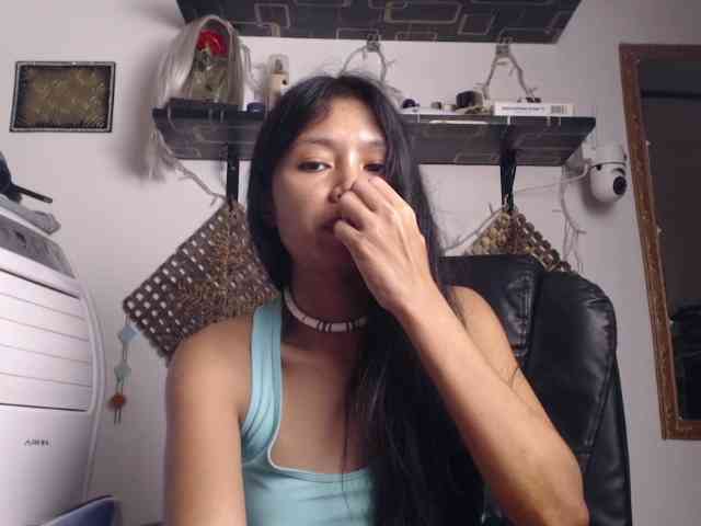 Junglewoman webcam
