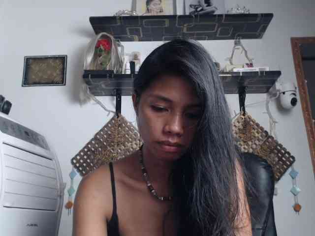 Junglewoman webcam
