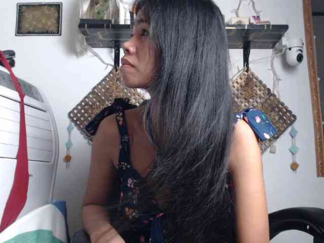 Junglewoman webcam