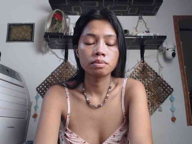 Junglewoman webcam