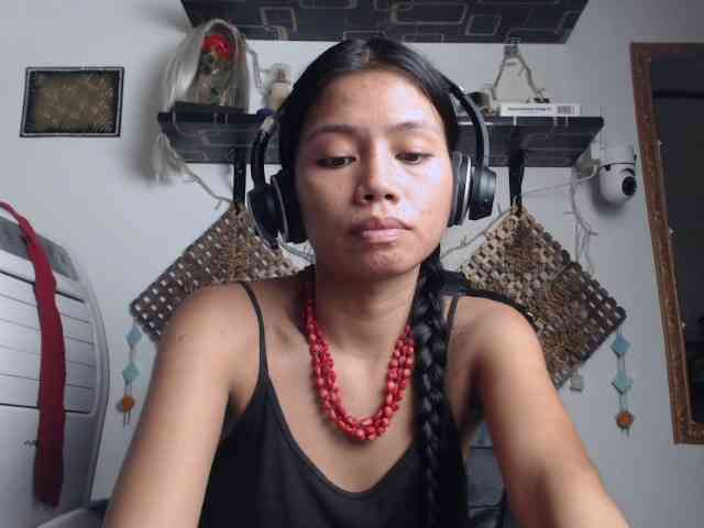 Junglewoman webcam