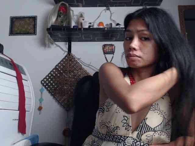 Junglewoman webcam