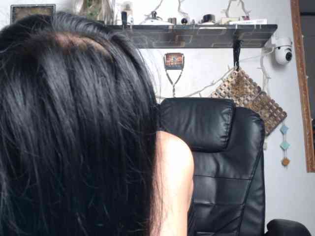 Junglewoman webcam