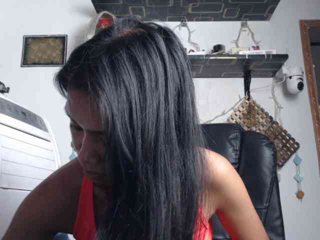 Junglewoman webcam
