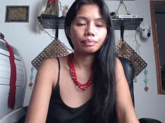 Junglewoman webcam