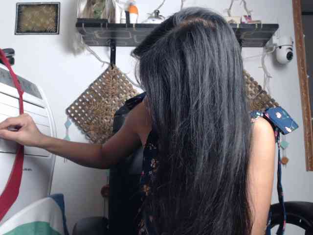 Junglewoman webcam