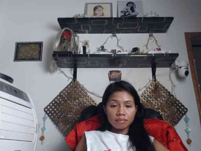 Junglewoman webcam