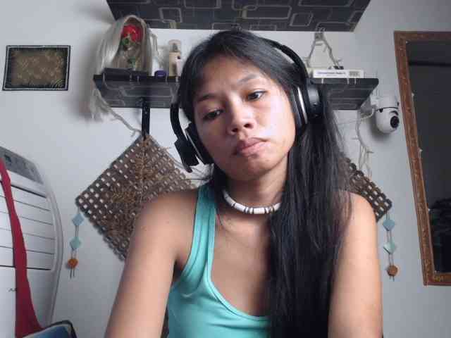 Junglewoman webcam